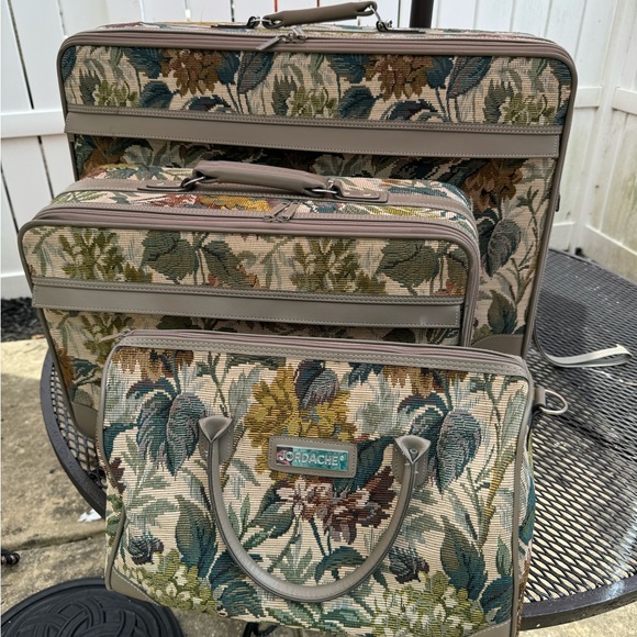 Jordache Handbags - Jordache Tapestry Vintage Luggage - Storage